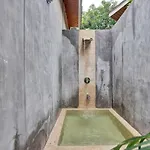 Stayvista\'S The Earthen Boutique - City Escape With Spacious Pool, Terrace, Lawn & Indoor-Outdoor Games