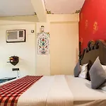 The Lake View Hotel- On Lake Pichola