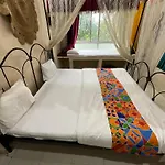 Hotel Hanuman Ghat On Lake Pichola
