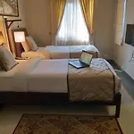 Zade House