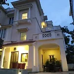 Zade House