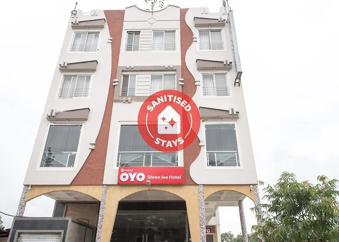 Flagship 14838 Shree Jee Hotel