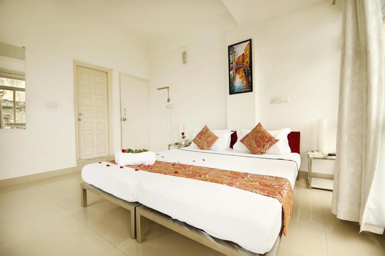Hotel The Shaharkot By The Lake 3*