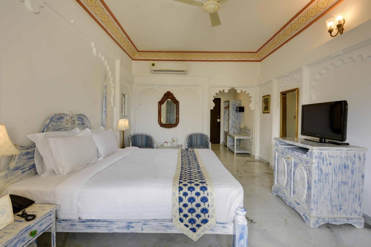 Hotel Swaroop - Facing Boutique