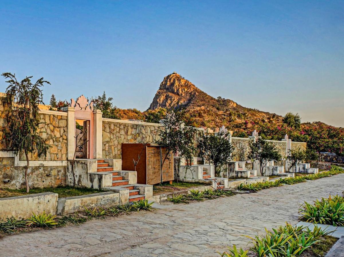 Belvilla Vibrant 1 Bhk Villa With Private Pool *