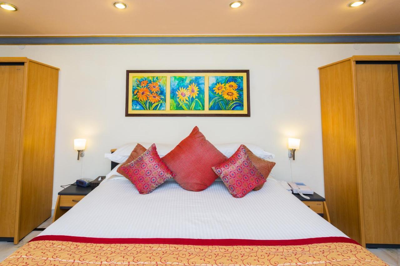 Hotel Jagmandir Island Palace - Grand Heritage 5*