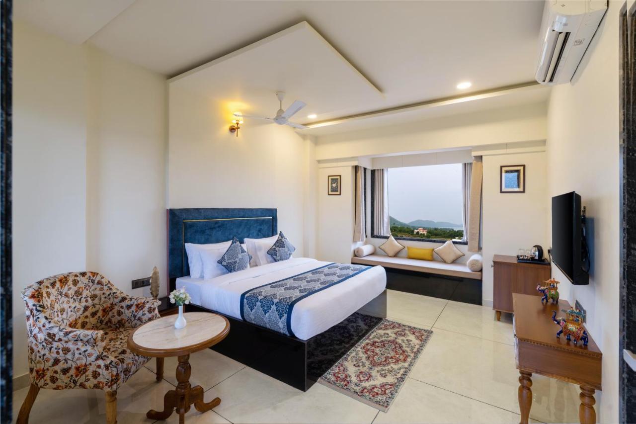 Resort Traavista Aravali Mahal *