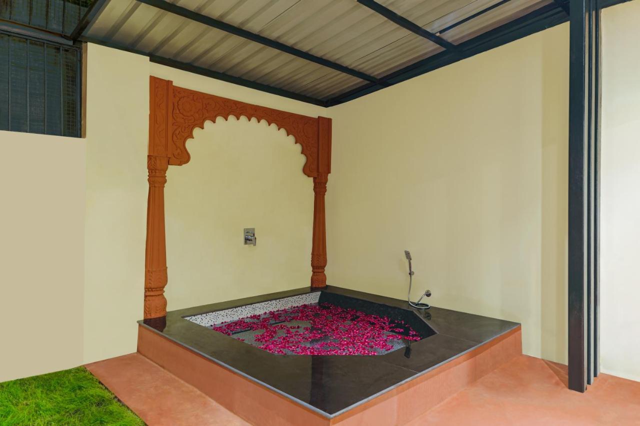 Traavista Aravali Mahal Resort *