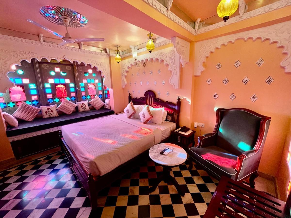Shahpura Oladar Boutique 4*