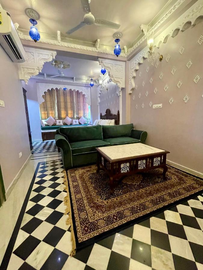 Shahpura Oladar Boutique 4*