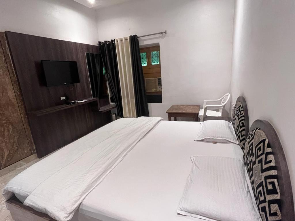 Hotel Rani Palace At Fatehsagar