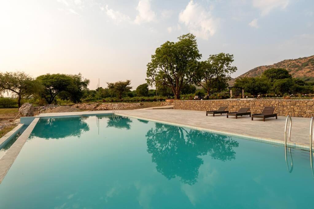 1br With Pool - Eagle's Nest By Roamhome Udaipur