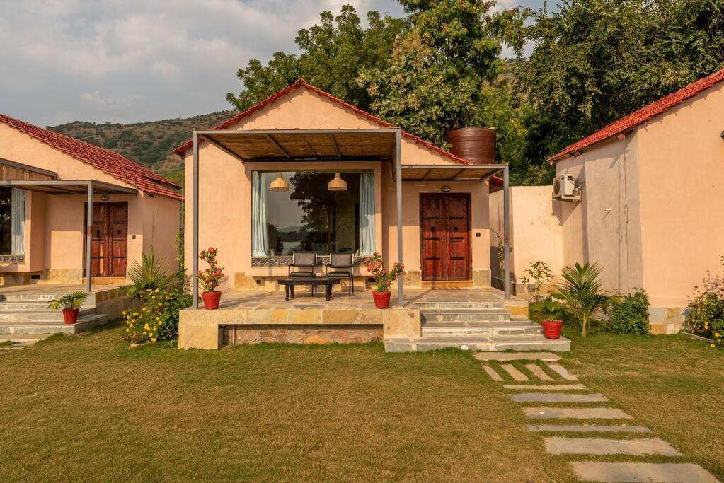1br With Pool - Eagle's Nest By Roamhome Udaipur