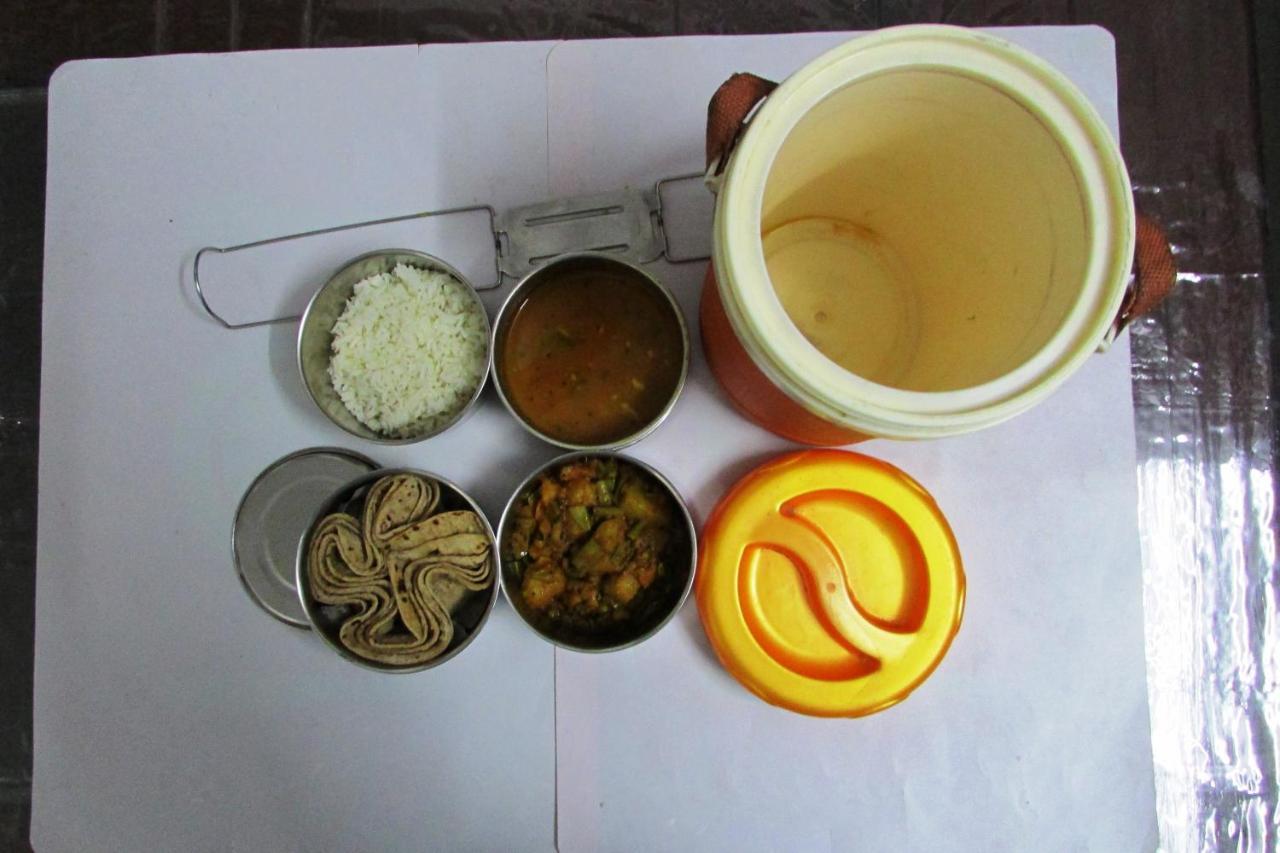 White Corner House, 2/14, Goverdhan Vilas, Housing Board Colony, 313002 Homestay