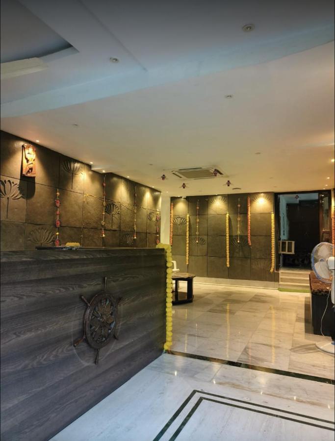 Rani Palace At Fatehsagar