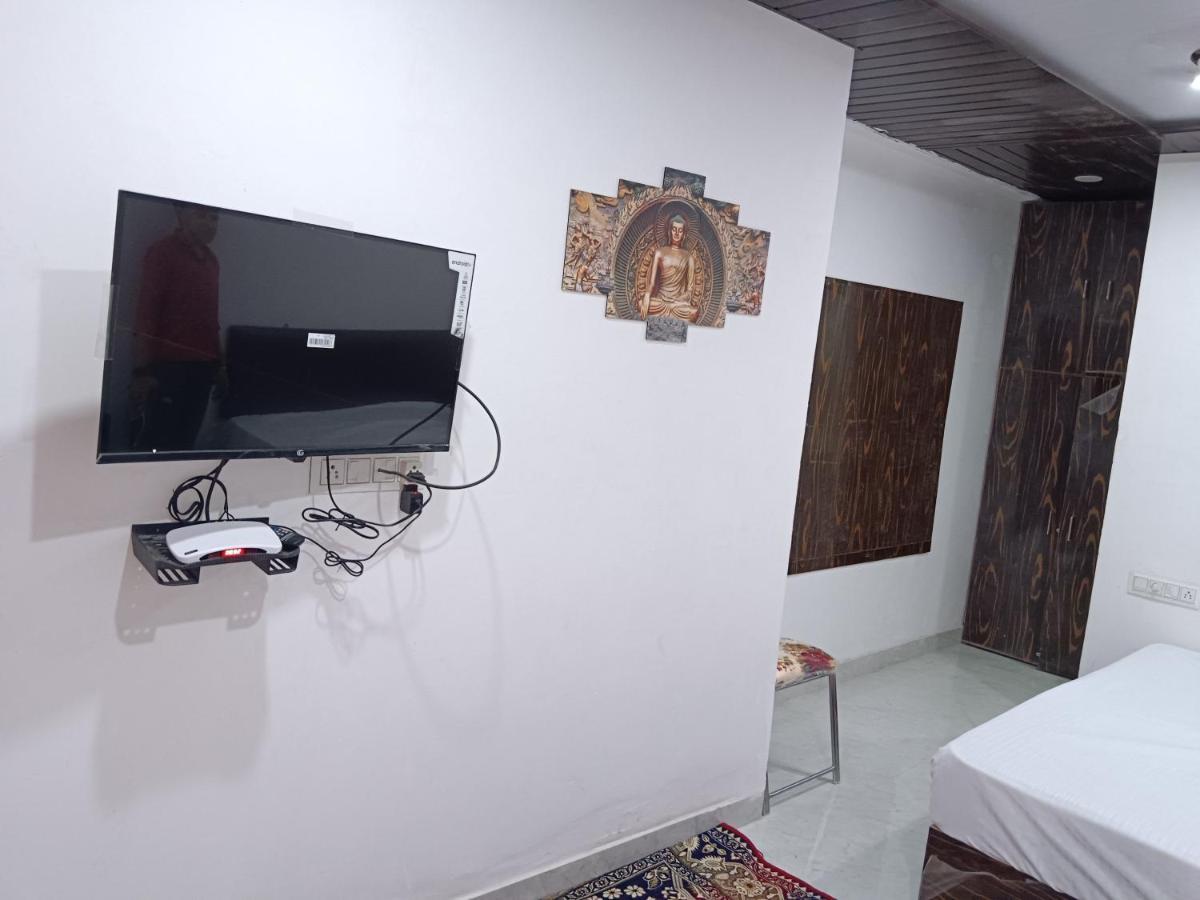 Balaji Residency 2*