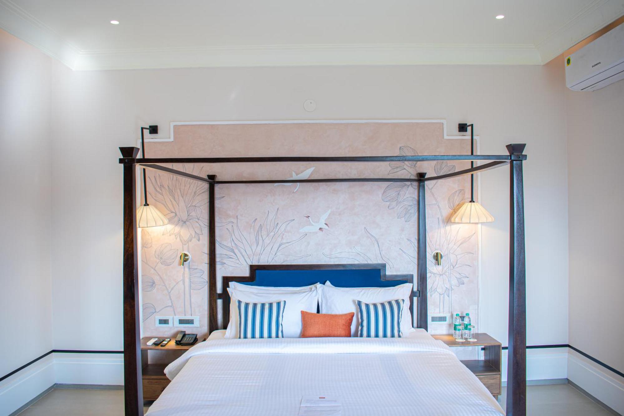Casa Blanca Lakecity Hotel Udaipur