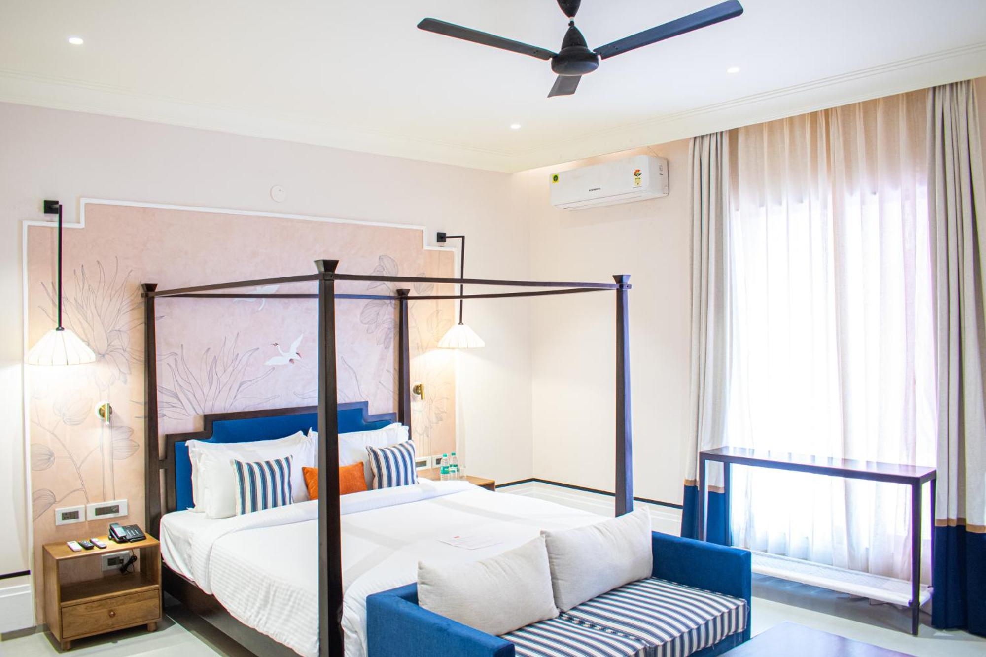 Casa Blanca Lakecity Hotel Udaipur