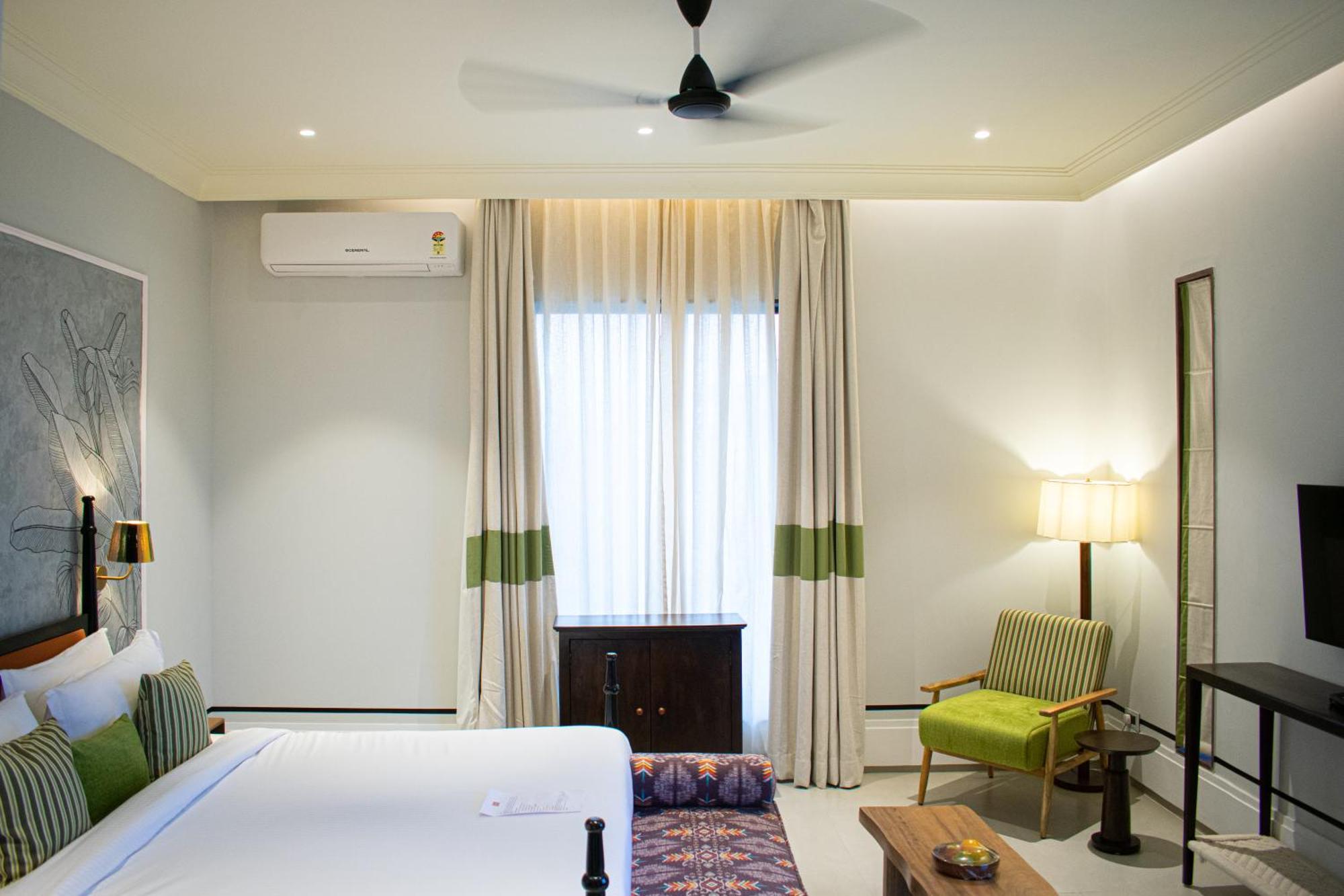 Hotel Casa Blanca Lakecity Udaipur