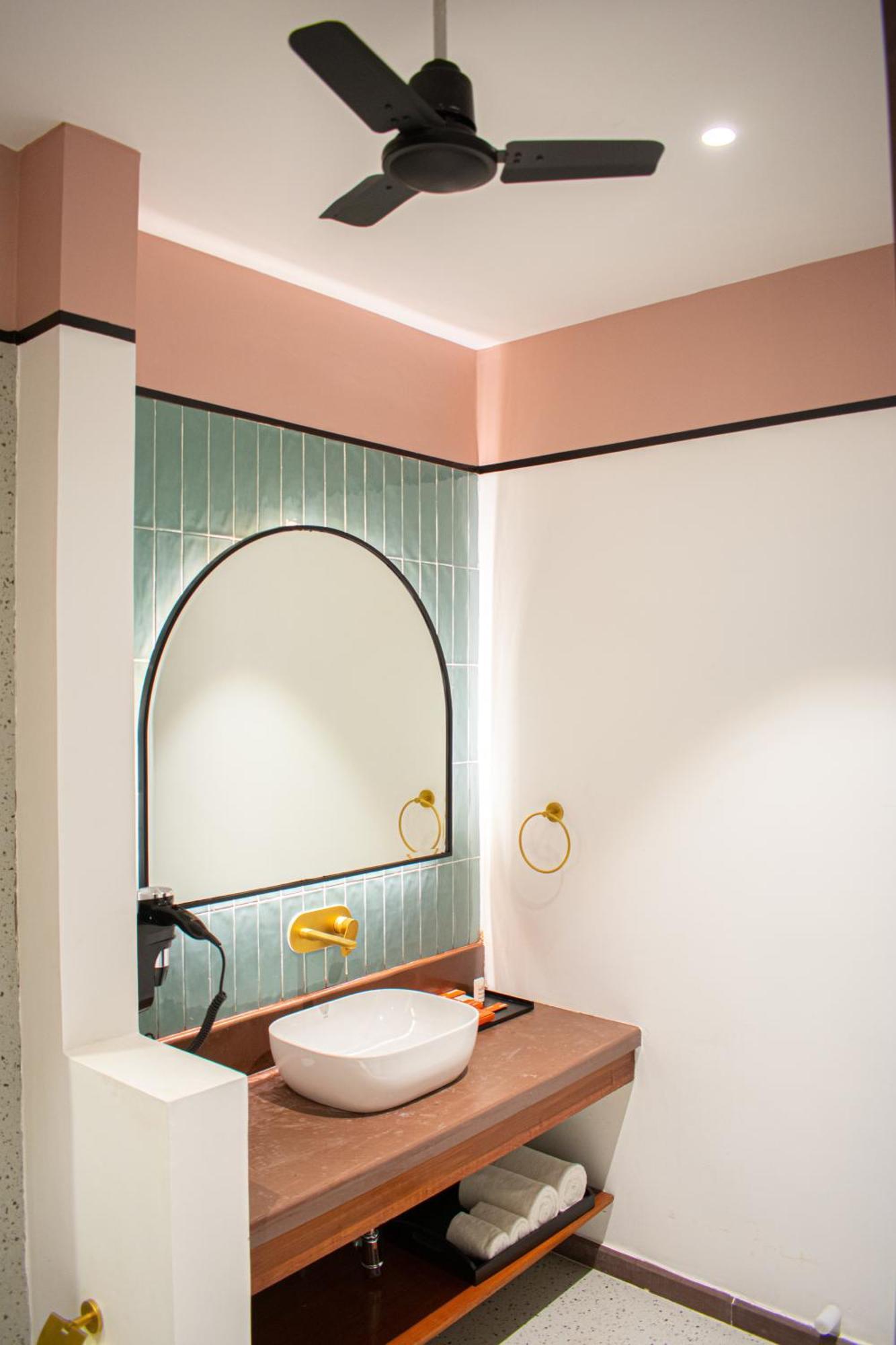 Casa Blanca Lakecity 4* Udaipur