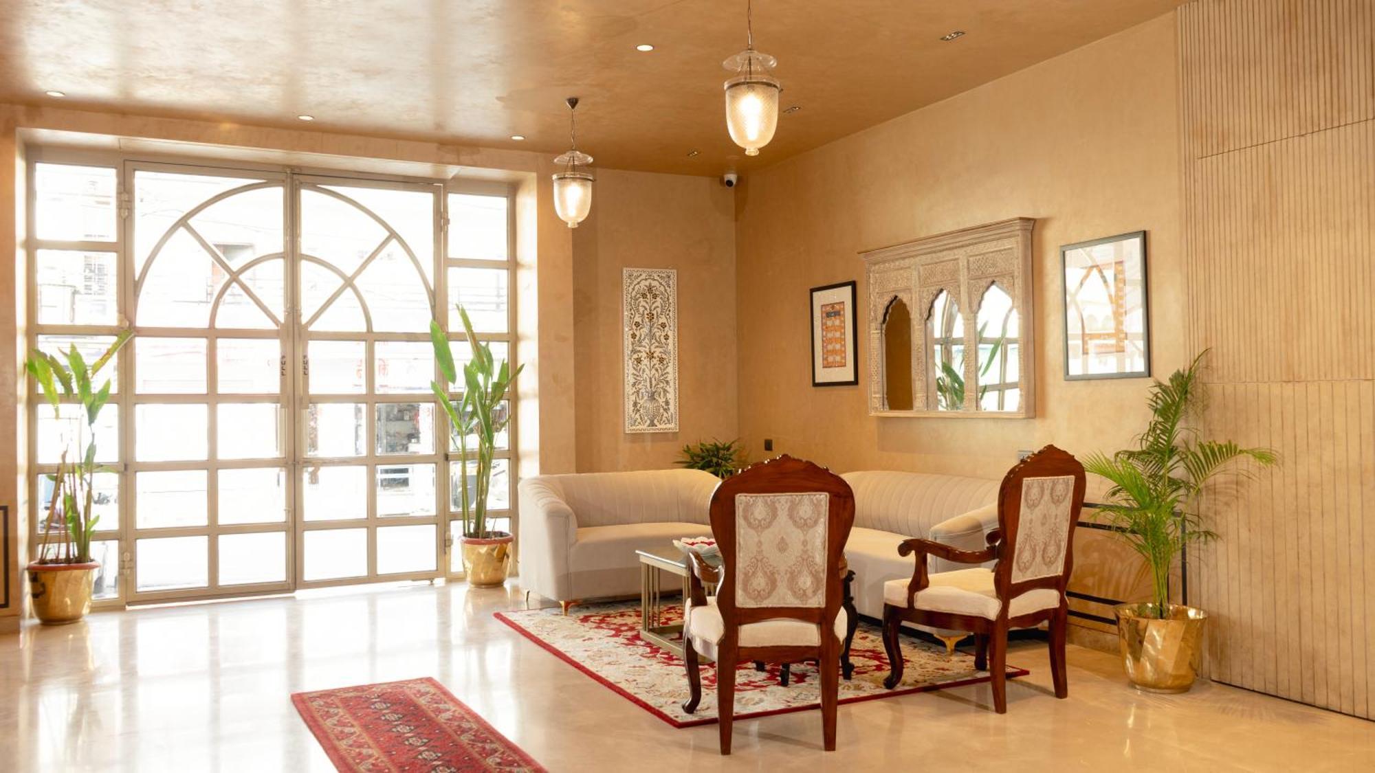Bawa Hotel