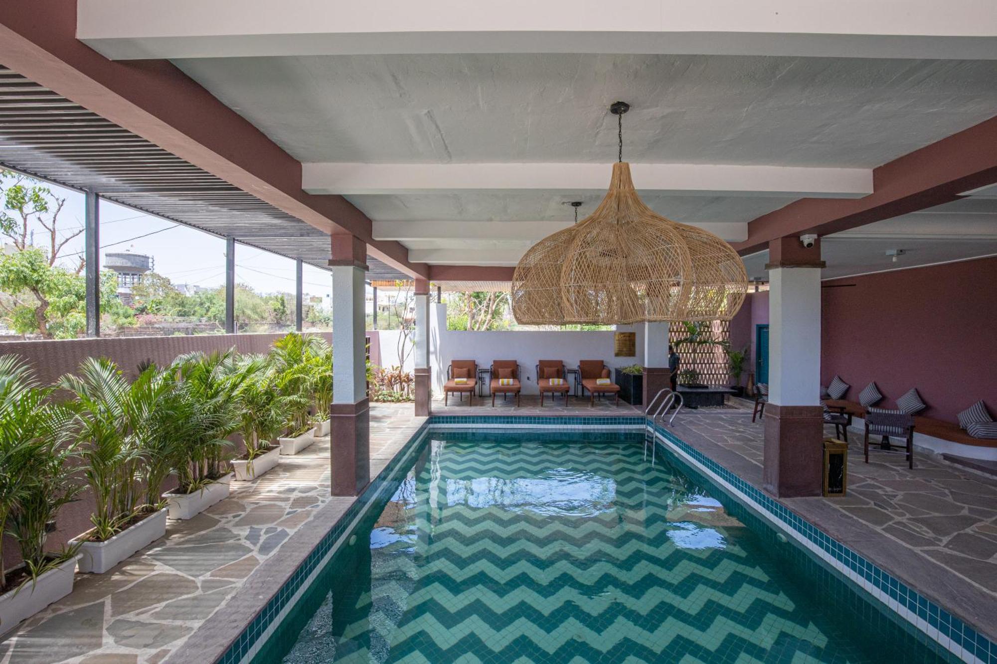 Casa Blanca Lakecity Hotel Udaipur