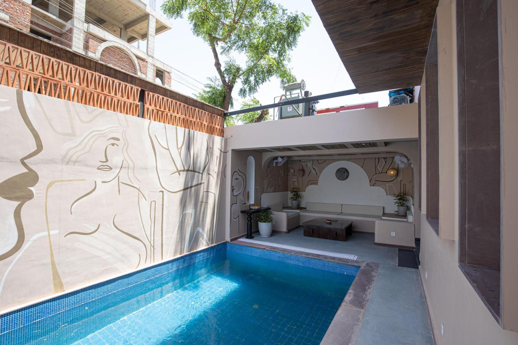 Casa Blanca Lakecity 4*