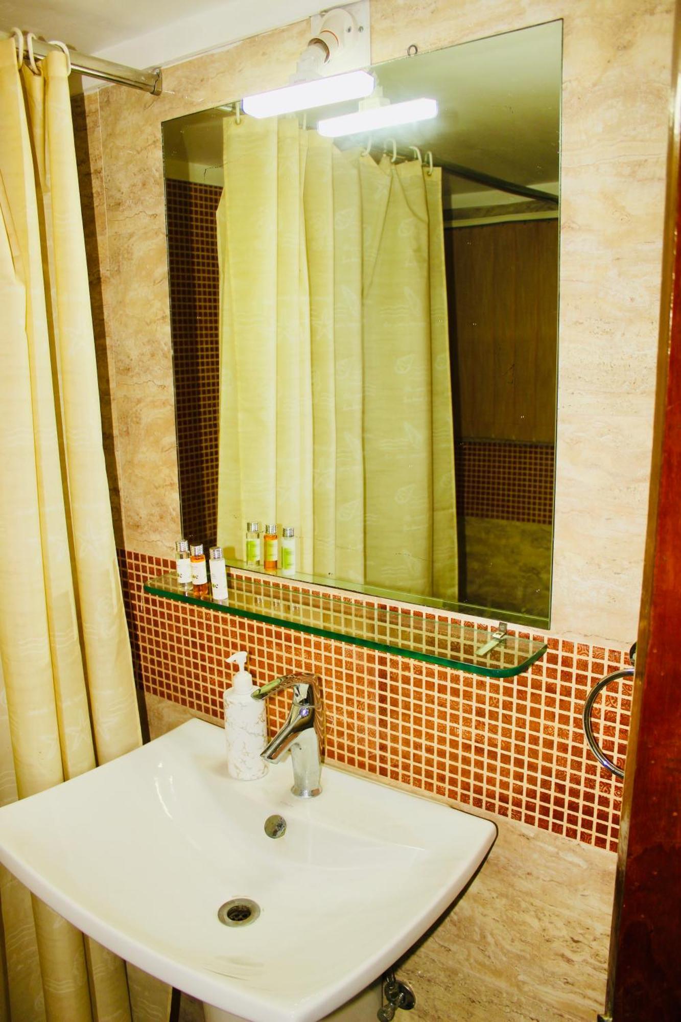 Aha Luxury - 3bhk With Garden & Parking * Udaipur