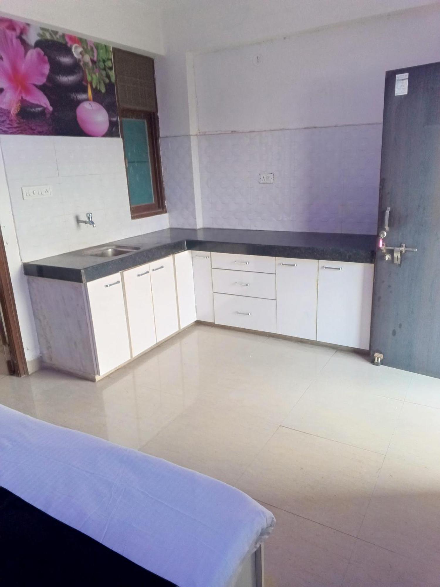 Golden Fern & Service Hotel