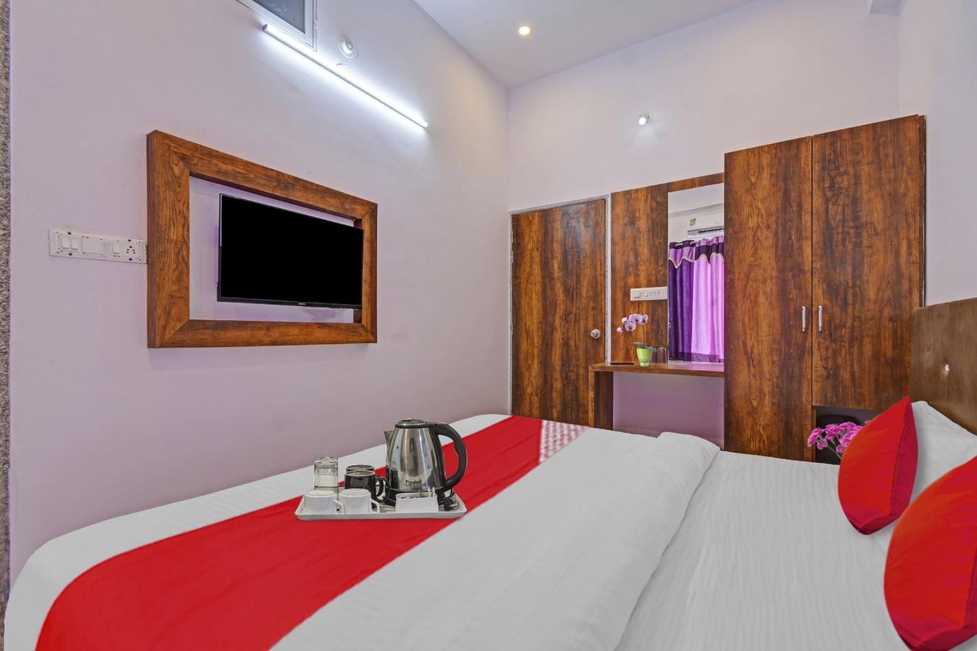 O Raj Palace 3*