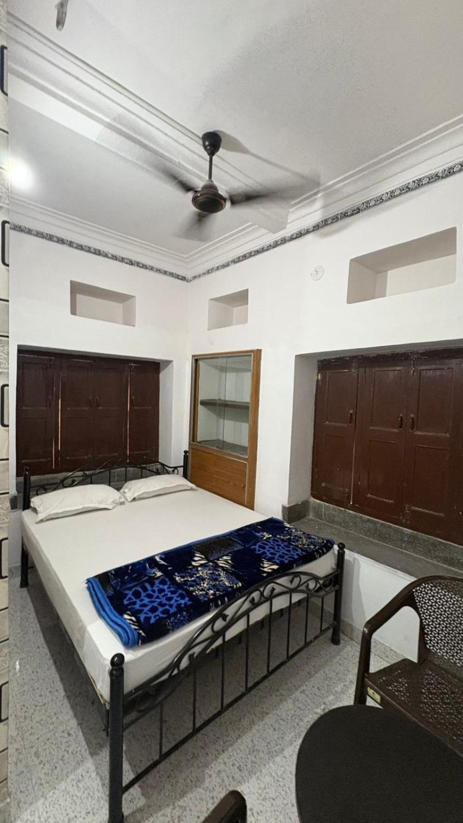 Multiple Stories, Hostel Udaipur