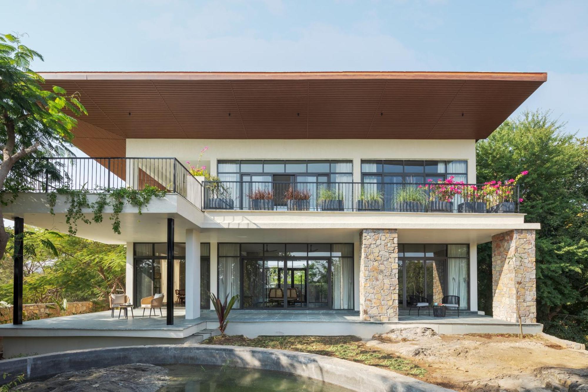 Saffronstays Camelot By The - 3 Bedroom With View, Games Area And Access Udaipur