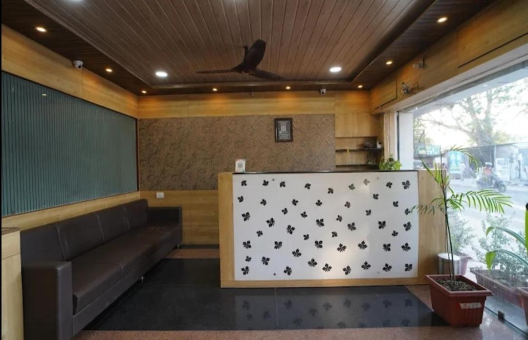 Hotel Kanchan *