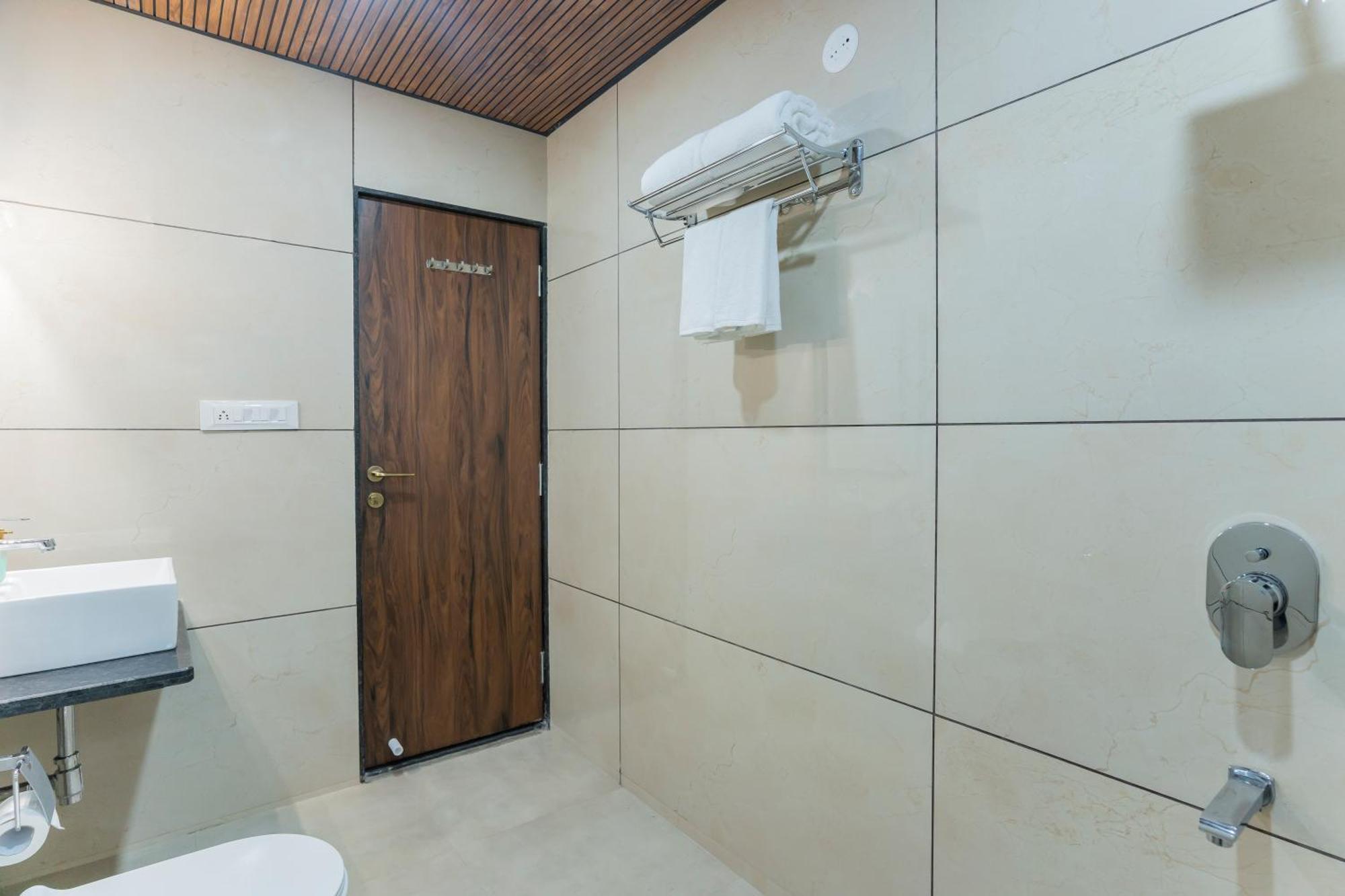 Mewar Abode With Breakfast And Parking Apartment Udaipur