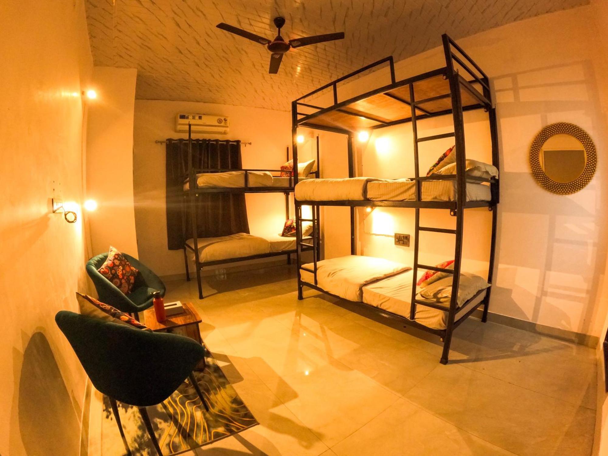 Funky Backpackers Hotel