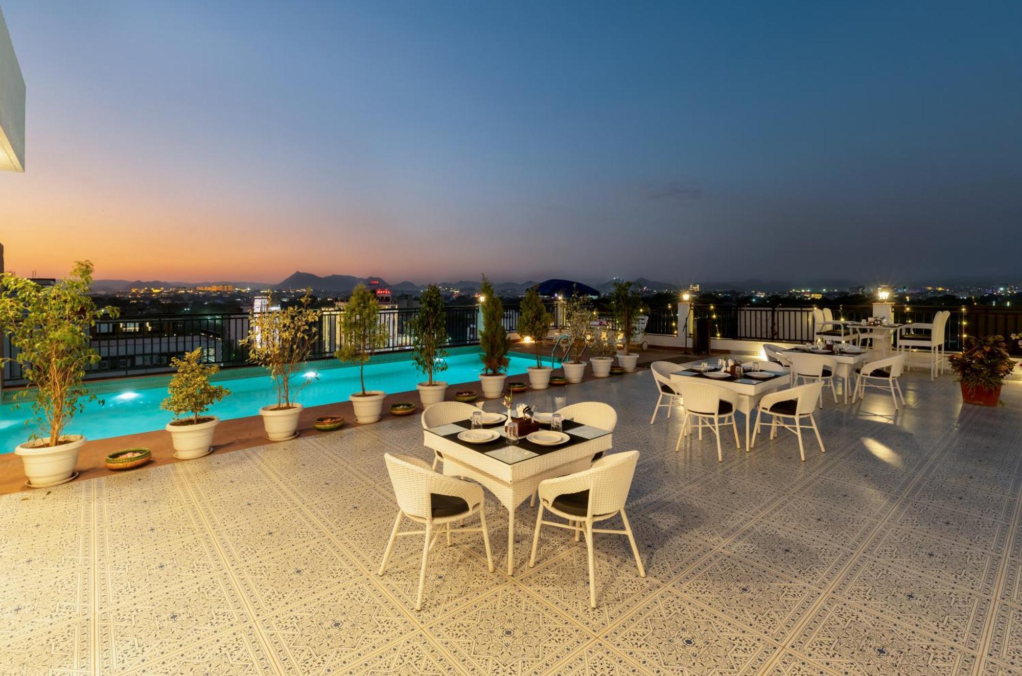 Hotel De Glance - A Corporate Near To Railway Station 4*