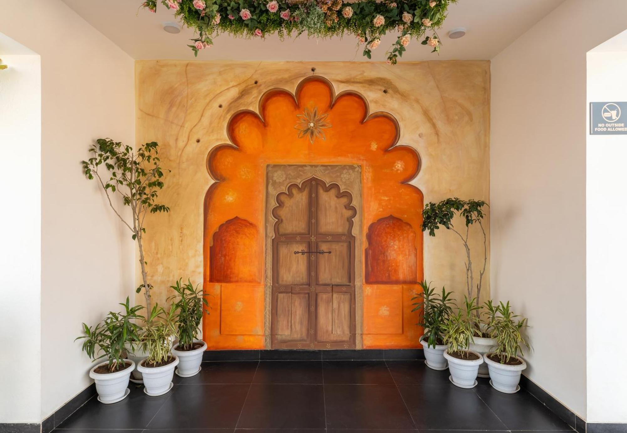 Hotel De Glance - A Corporate Near To Railway Station 4*