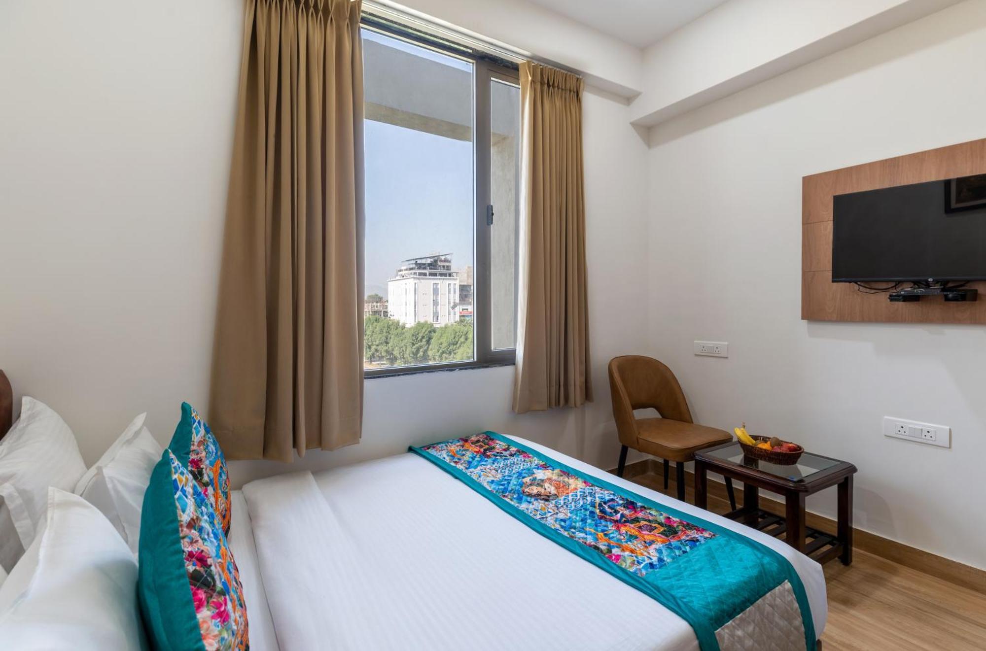 De Glance - A Corporate Near To Railway Station 4*