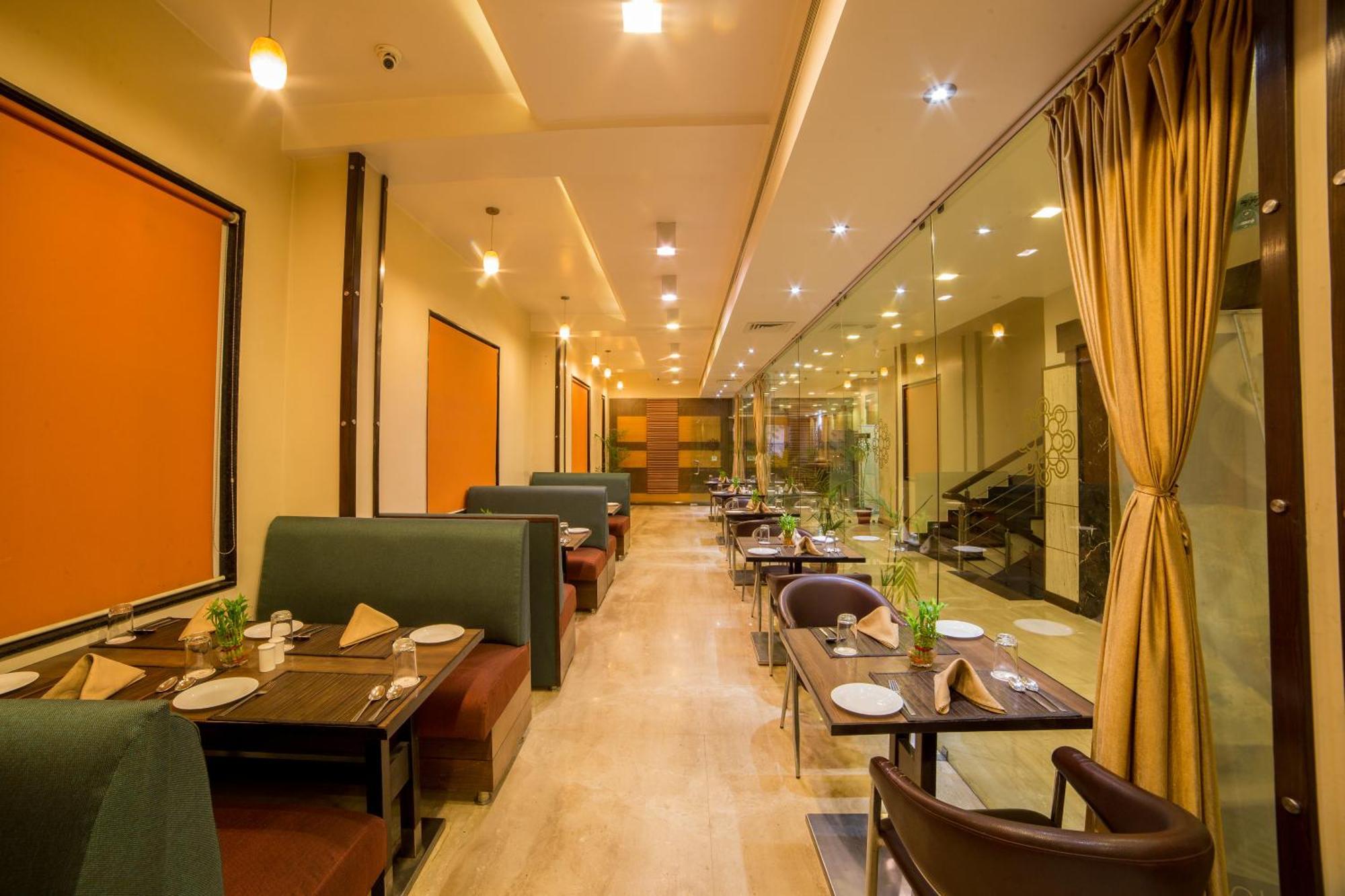 Hotel Amantra Comfort Udaipur