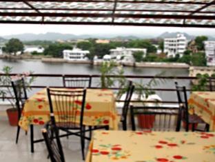 Raj Niwas Hotel Udaipur