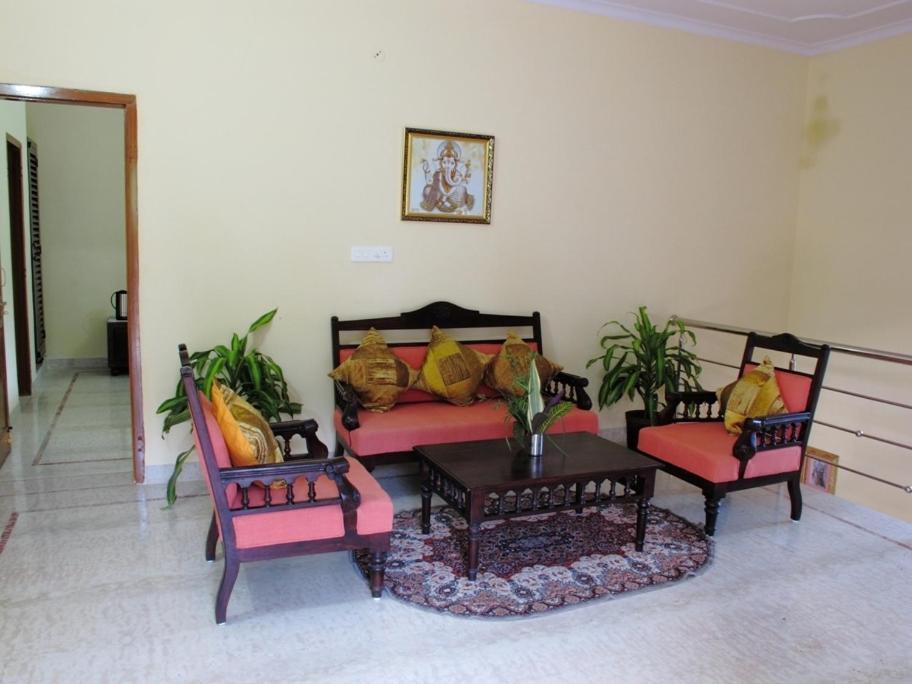 Hotel Aaram Baagh By Pachar Group 4*