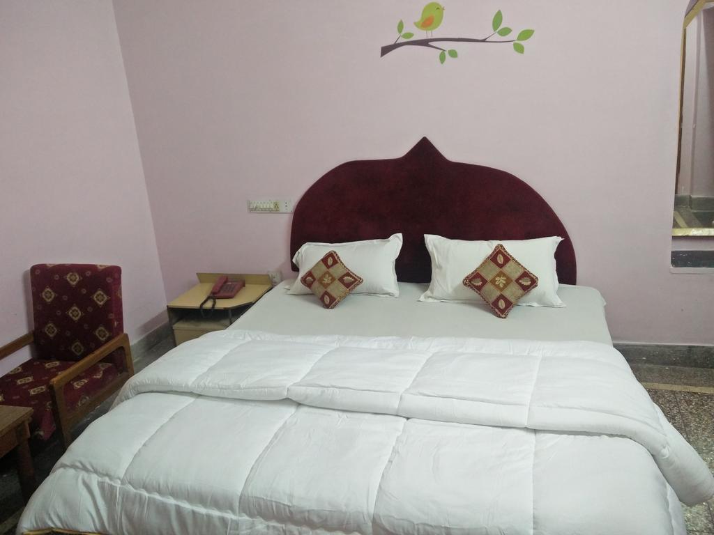 Rani Palace At Fatehsagar Hotel Udaipur