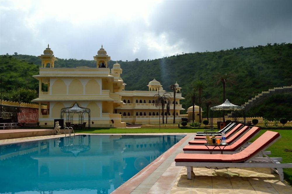 Resort Labh Garh Palace