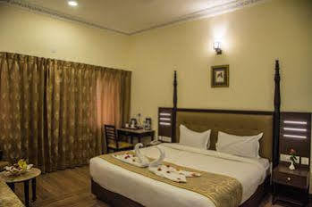 Labh Garh Palace Resort 3*