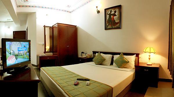 Labh Garh Palace Resort 3*