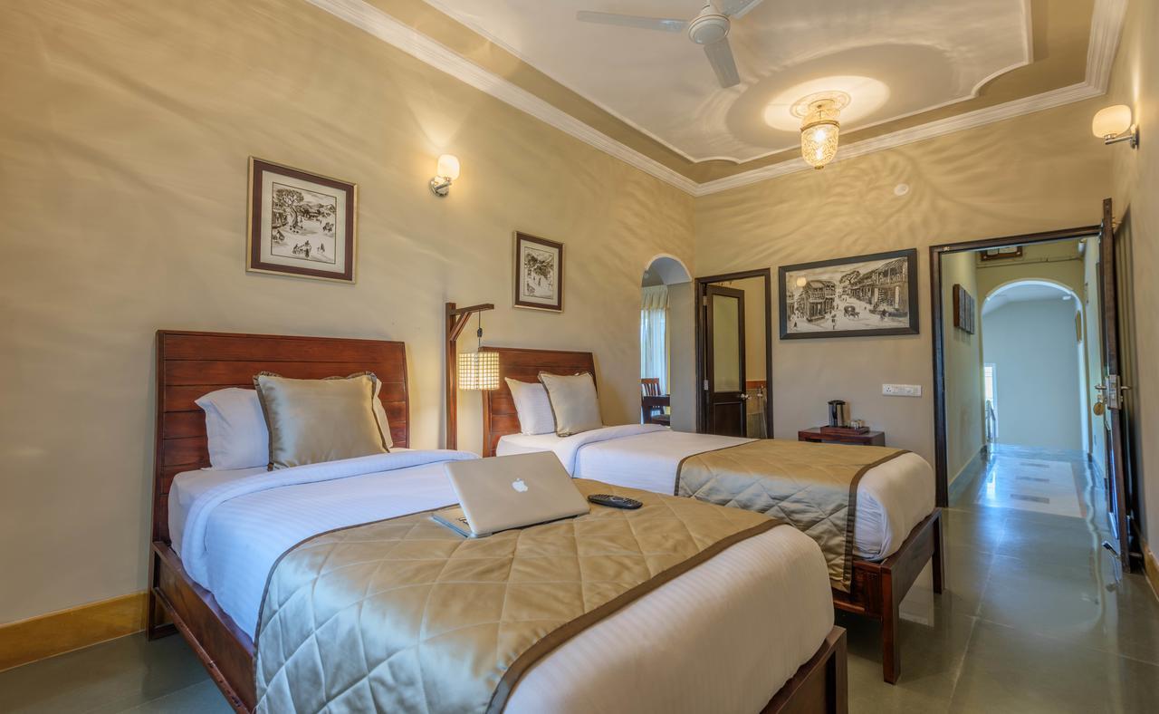 Zade House Bed & Breakfast