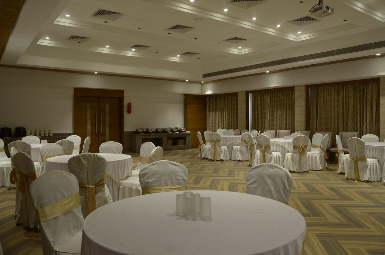 Varju Hotel 3*