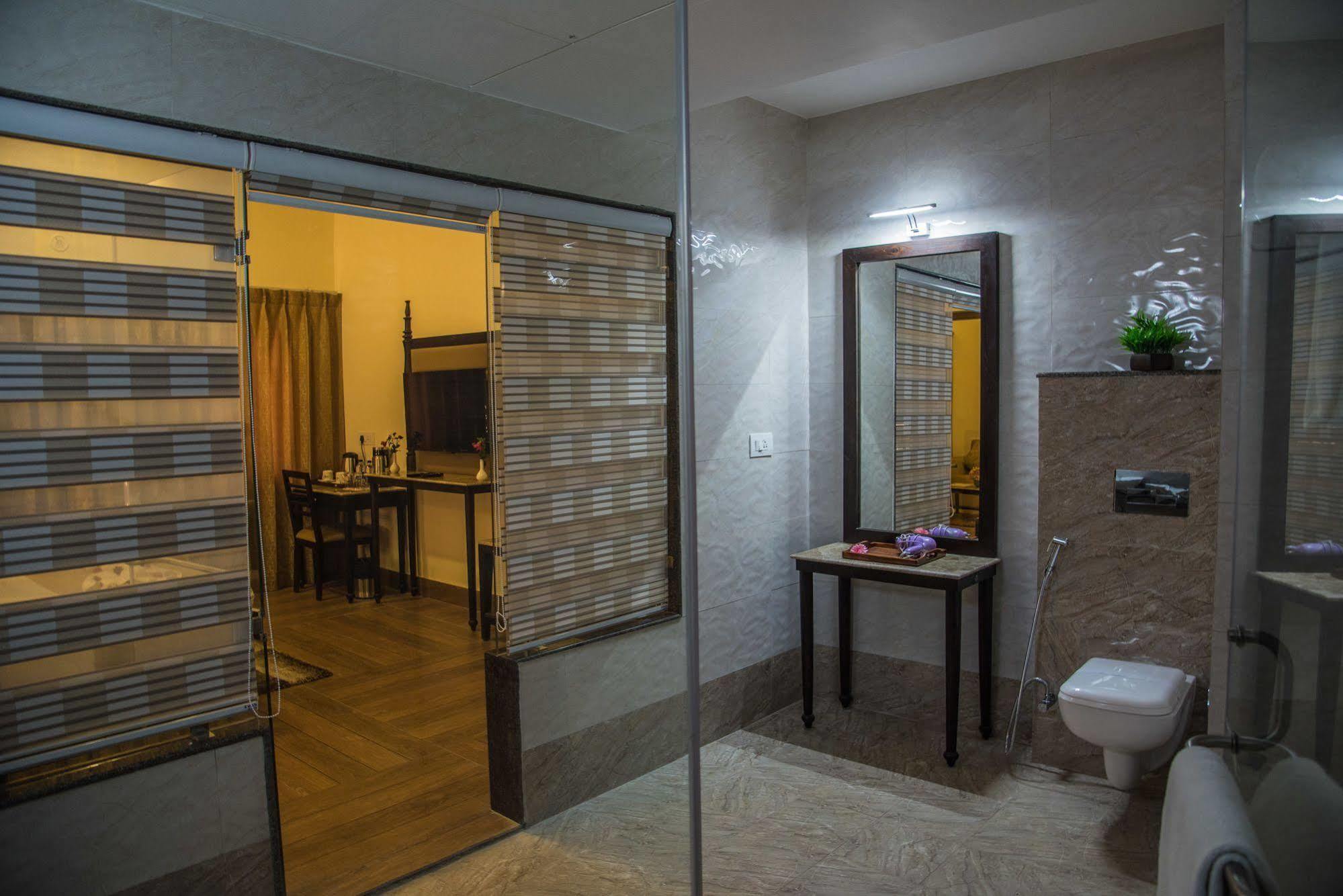 Resort Labh Garh Palace 3*