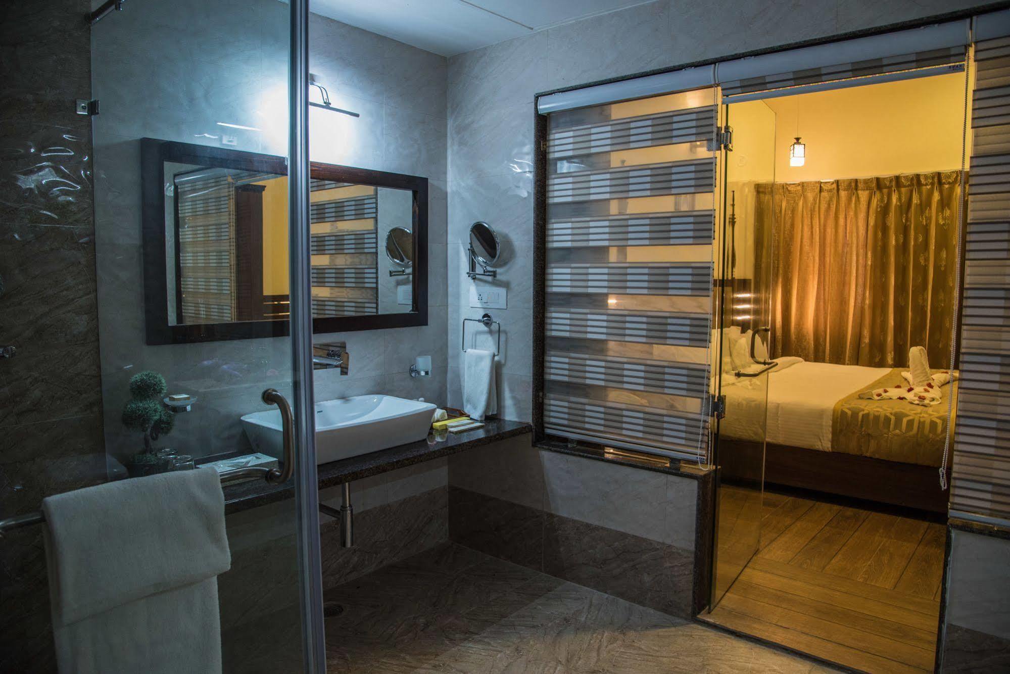 Resort Labh Garh Palace