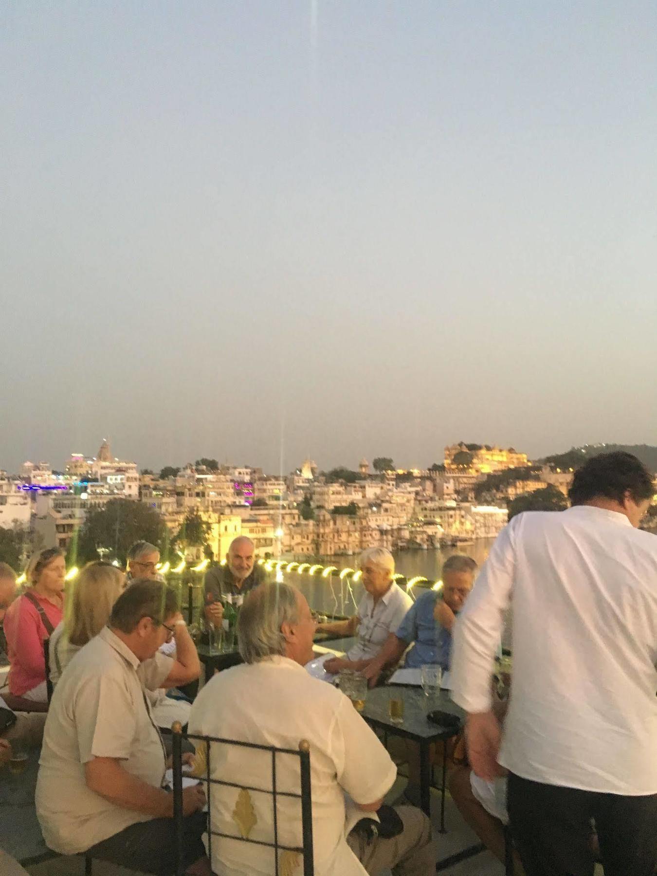Hanuman Ghat On Pichola Hotel 2*